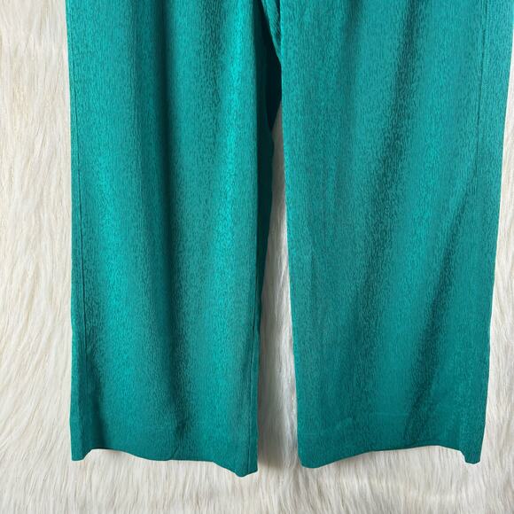 NWT Athleta Green Echo Wide Cropped Trouser Pants Pull On Relaxed Size 10 - Picture 6 of 12
